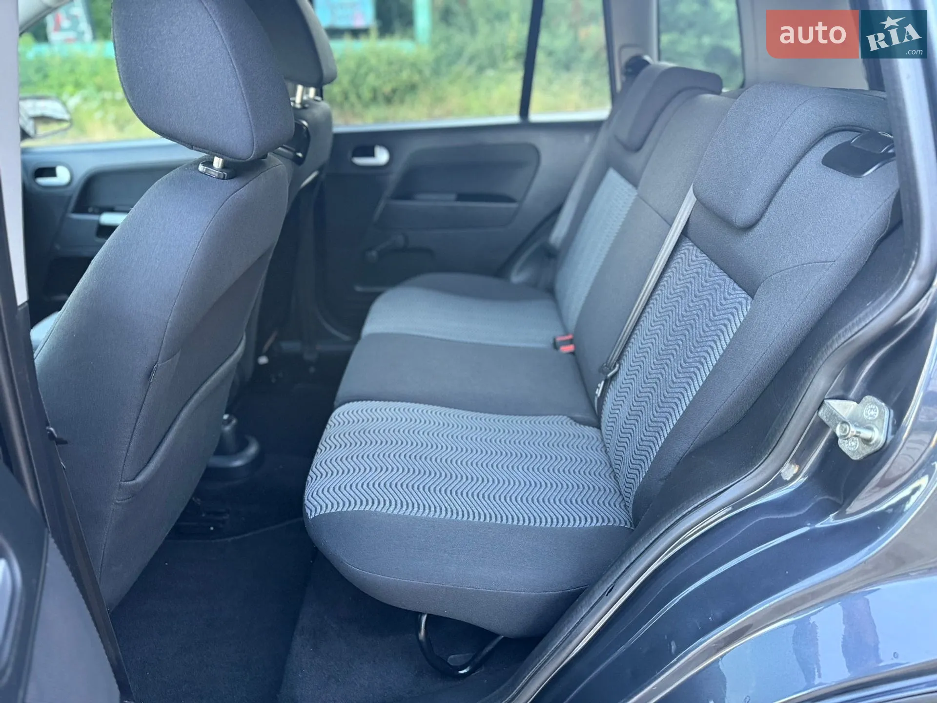 2010 Ford Fusion - мініатюра 40