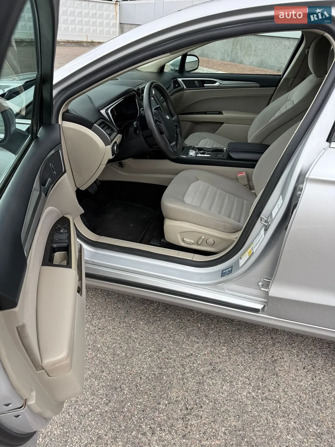 2019 Ford Fusion - мініатюра 26