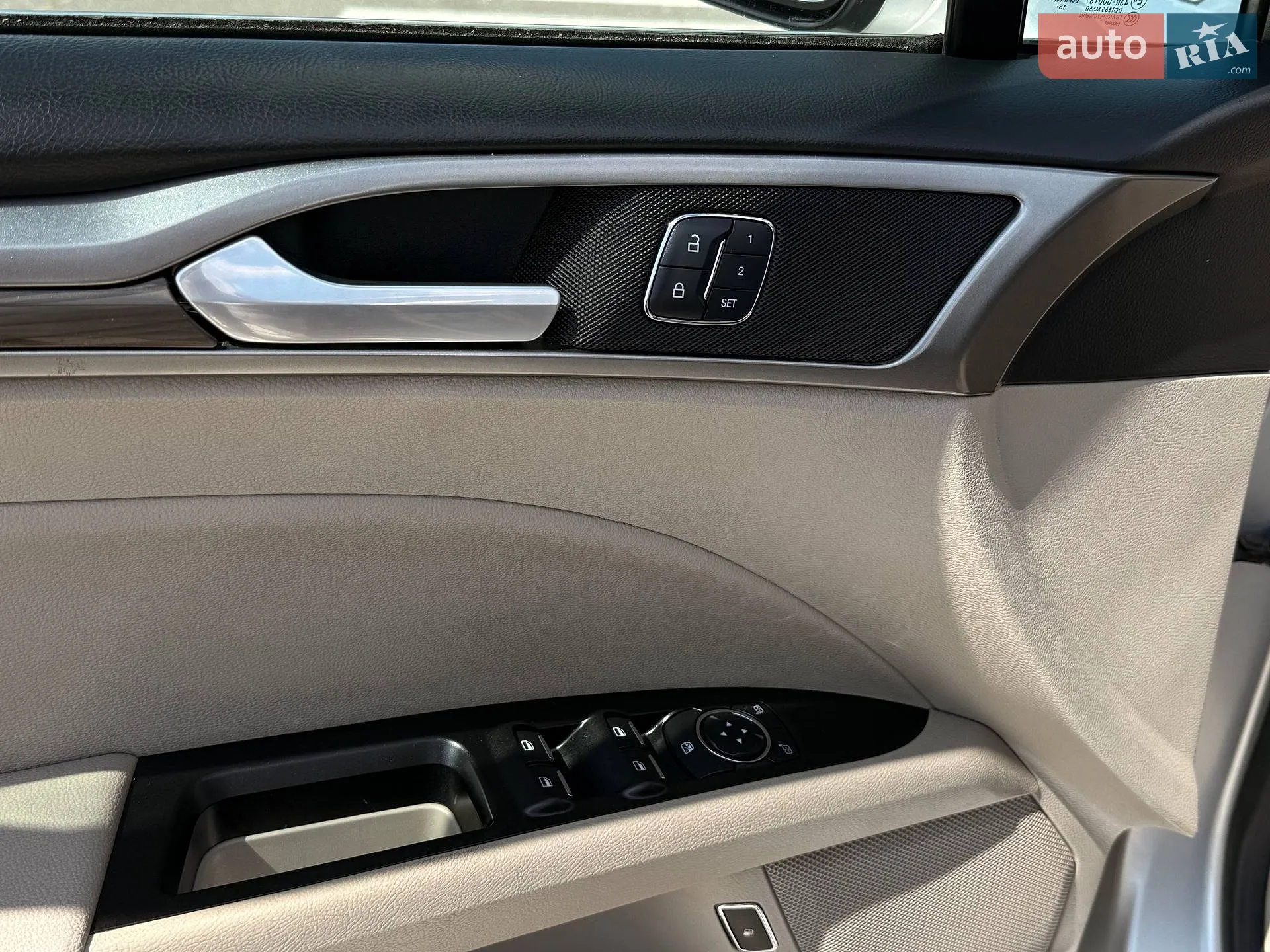 2016 Ford Fusion - мініатюра 11