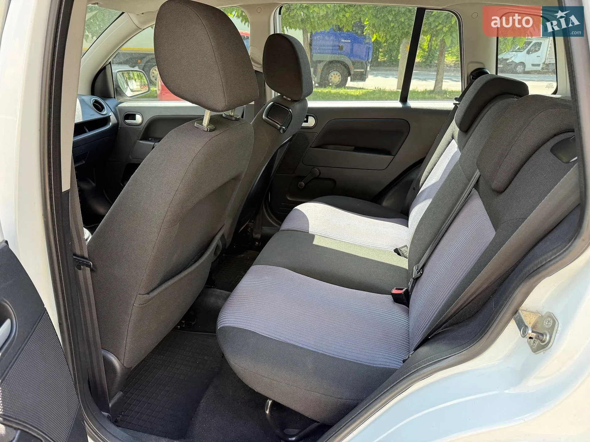 2010 Ford Fusion - мініатюра 15