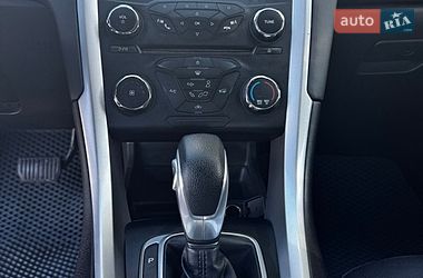 Седан Ford Fusion 2014 в Тернополі