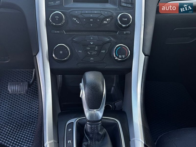 Седан Ford Fusion 2014 в Тернополі