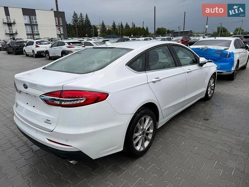 Ford Fusion 2020
