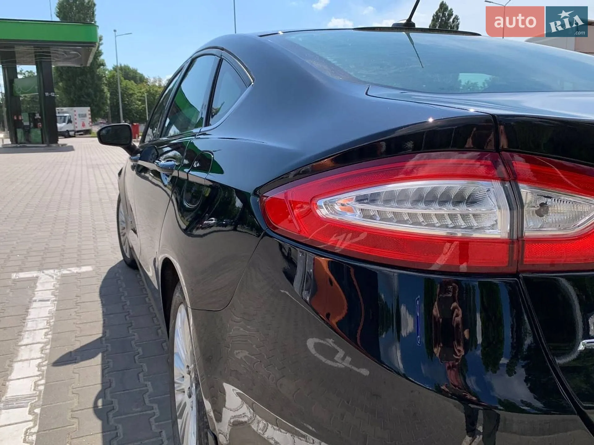 2016 Ford Fusion - мініатюра 15