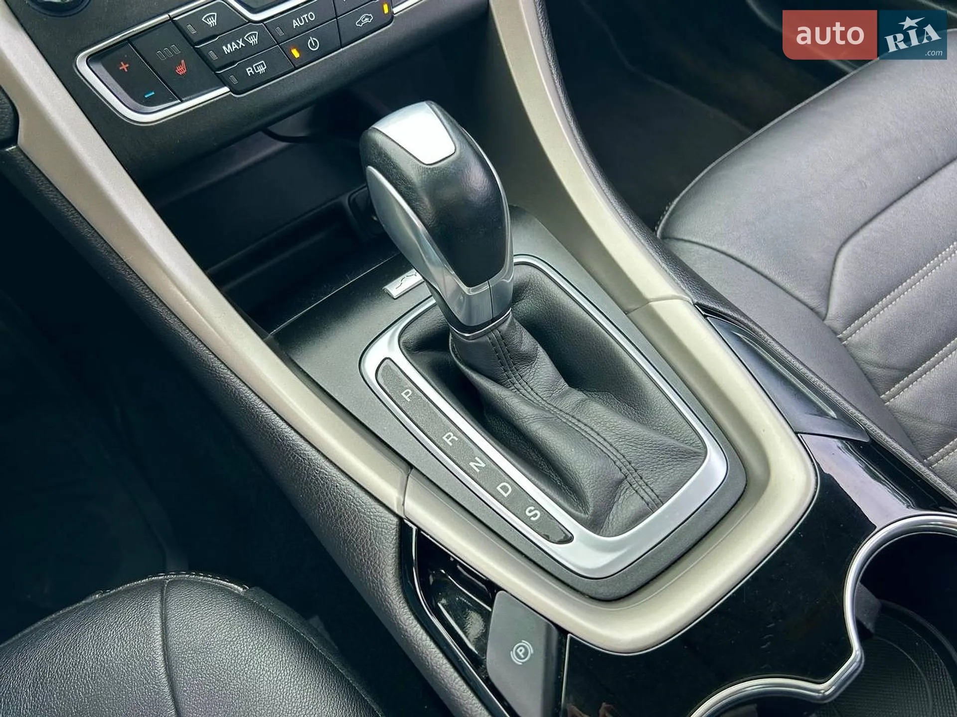 2015 Ford Fusion - мініатюра 25