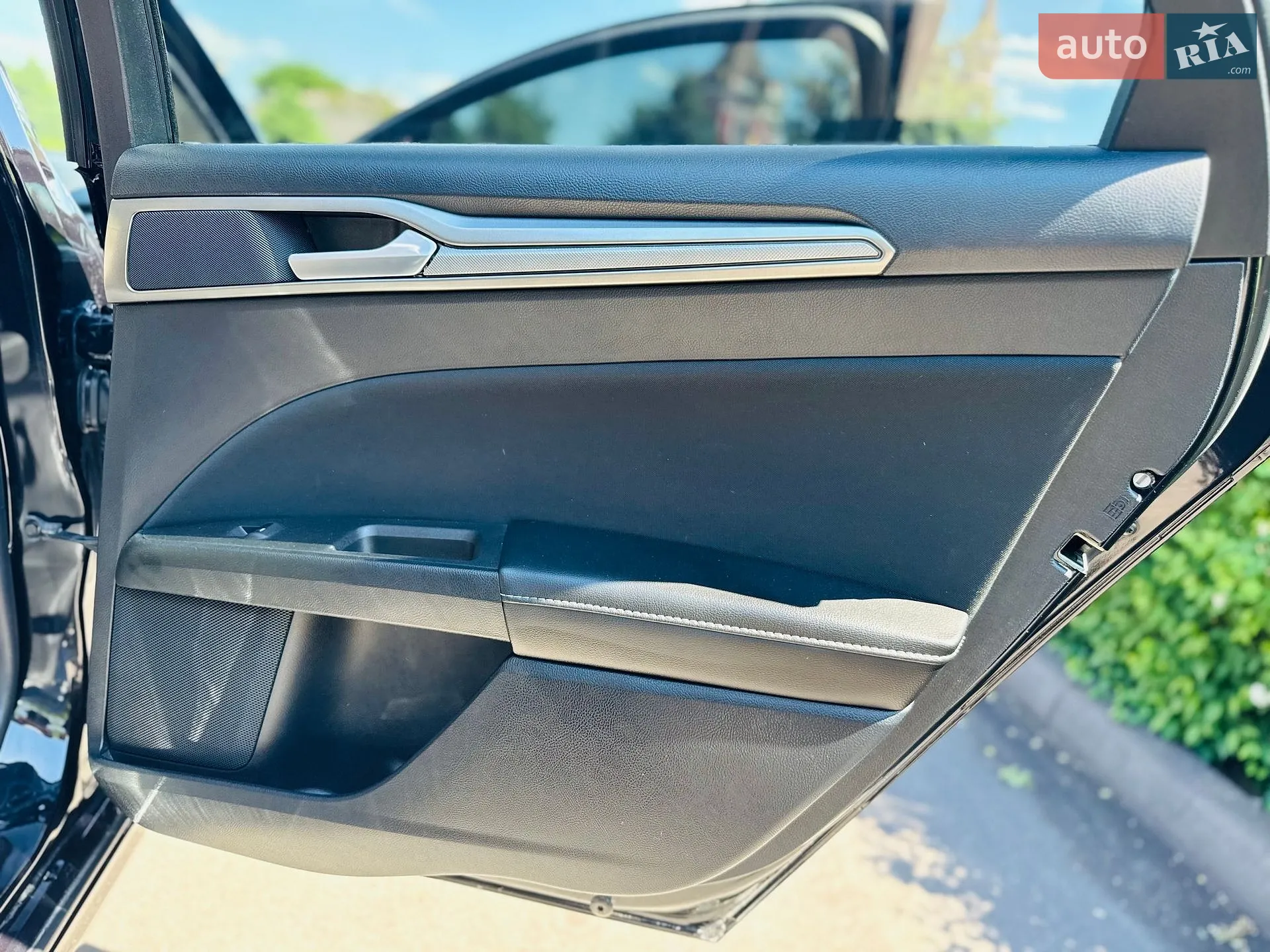 2020 Ford Fusion - мініатюра 37