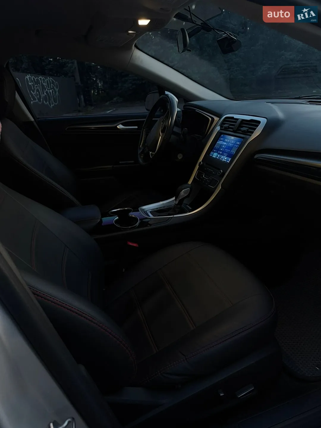 2016 Ford Fusion - мініатюра 28