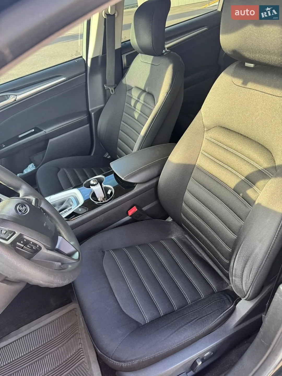 2014 Ford Fusion - мініатюра 16