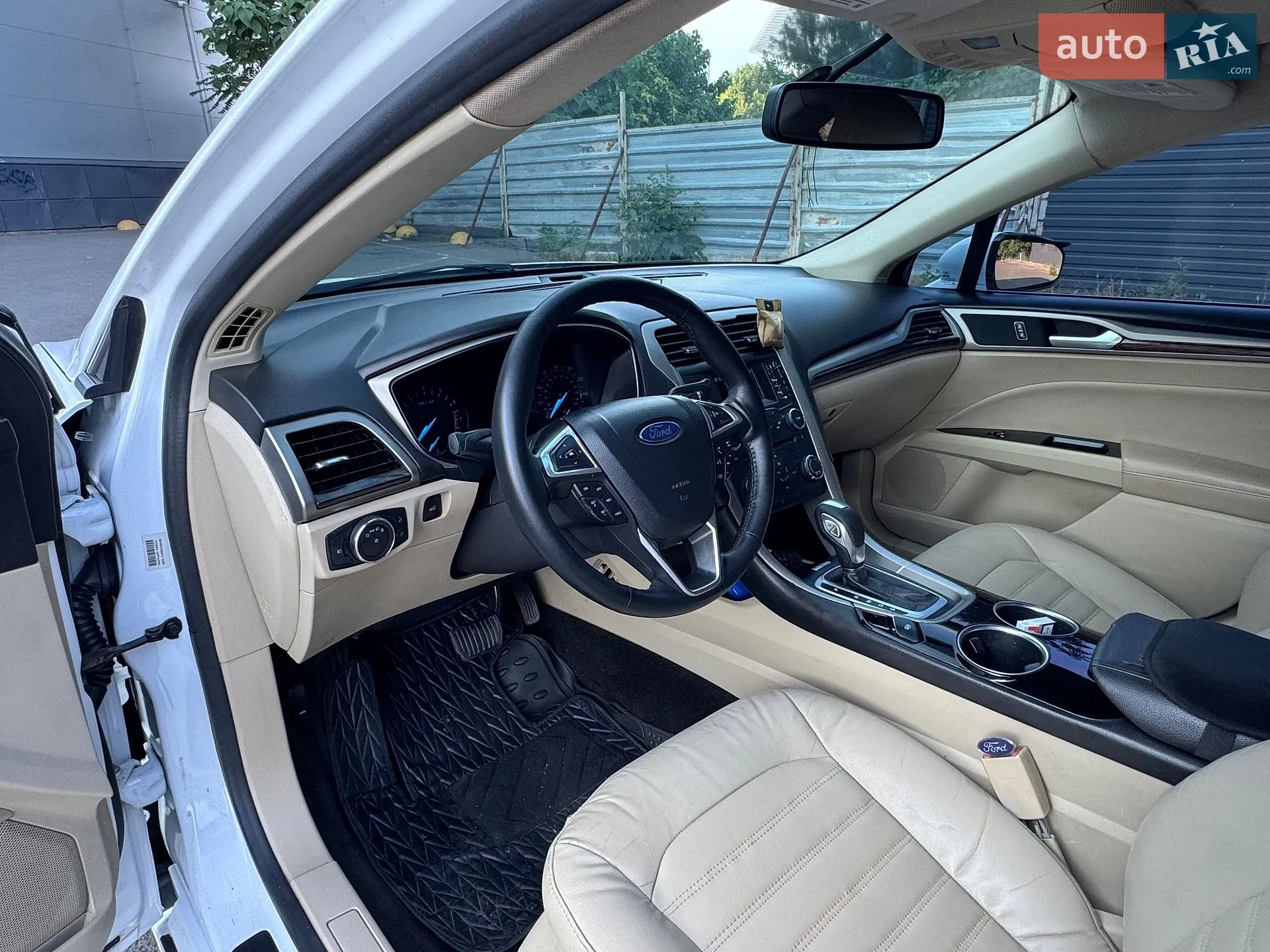 2013 Ford Fusion - мініатюра 26
