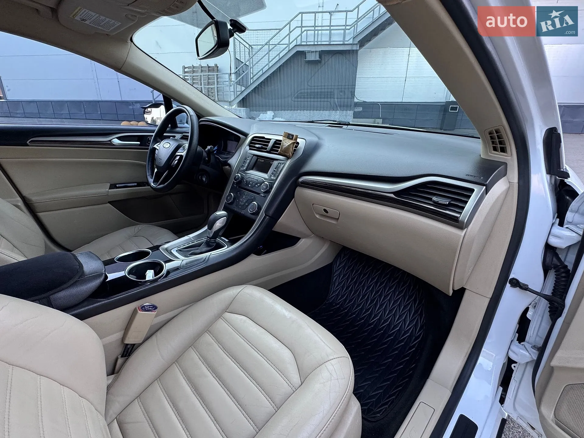 2013 Ford Fusion - мініатюра 28