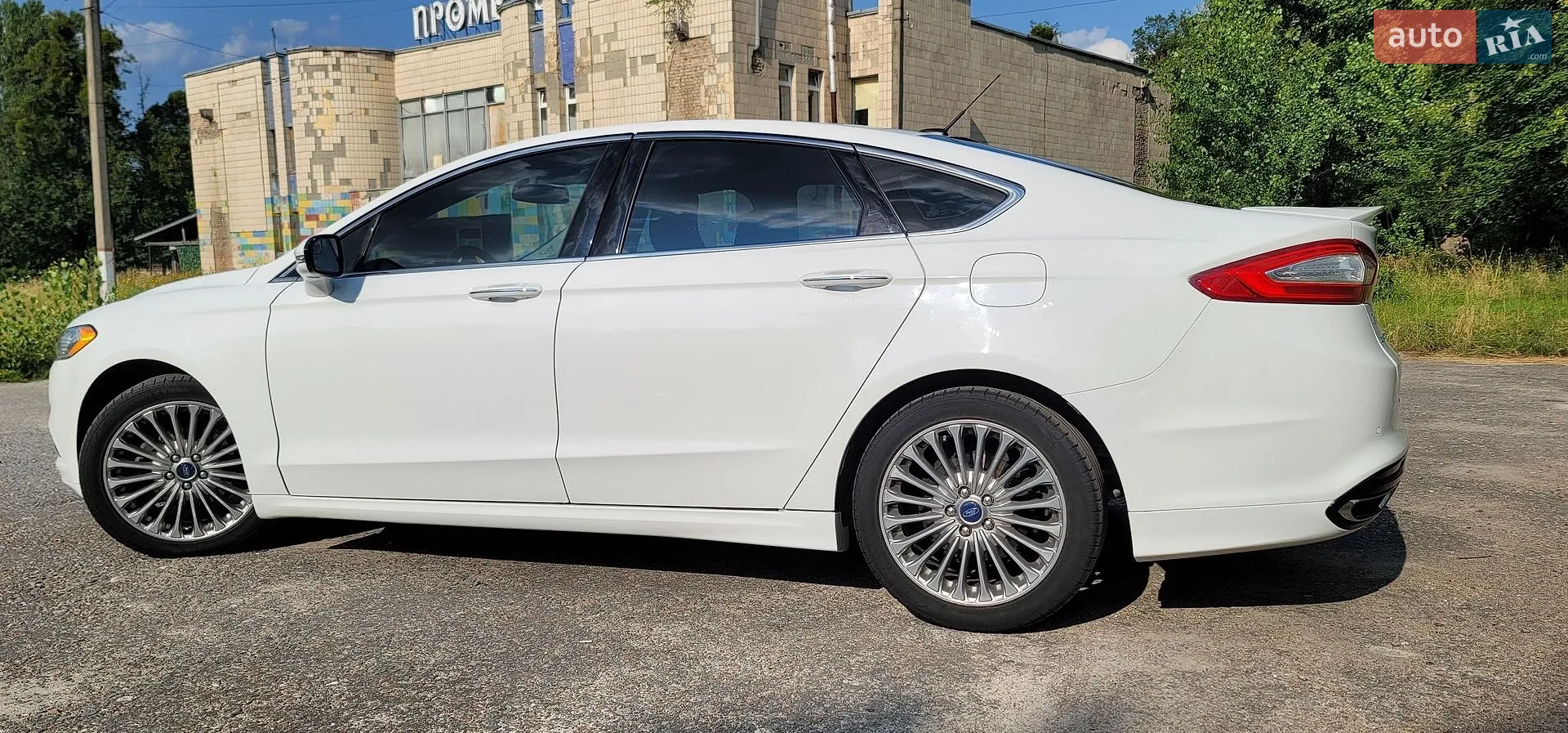 2015 Ford Fusion - мініатюра 11