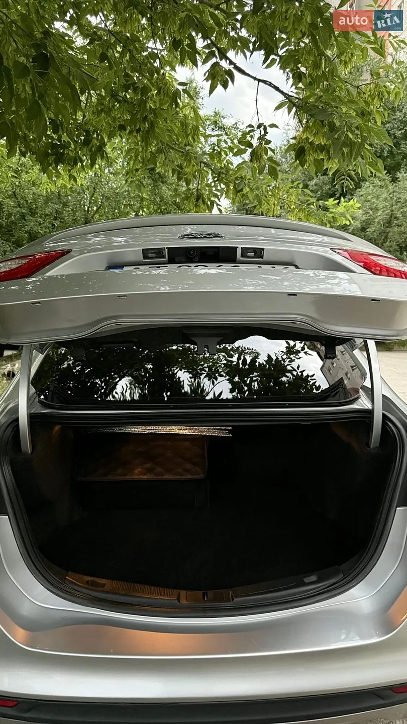 2013 Ford Fusion - мініатюра 18