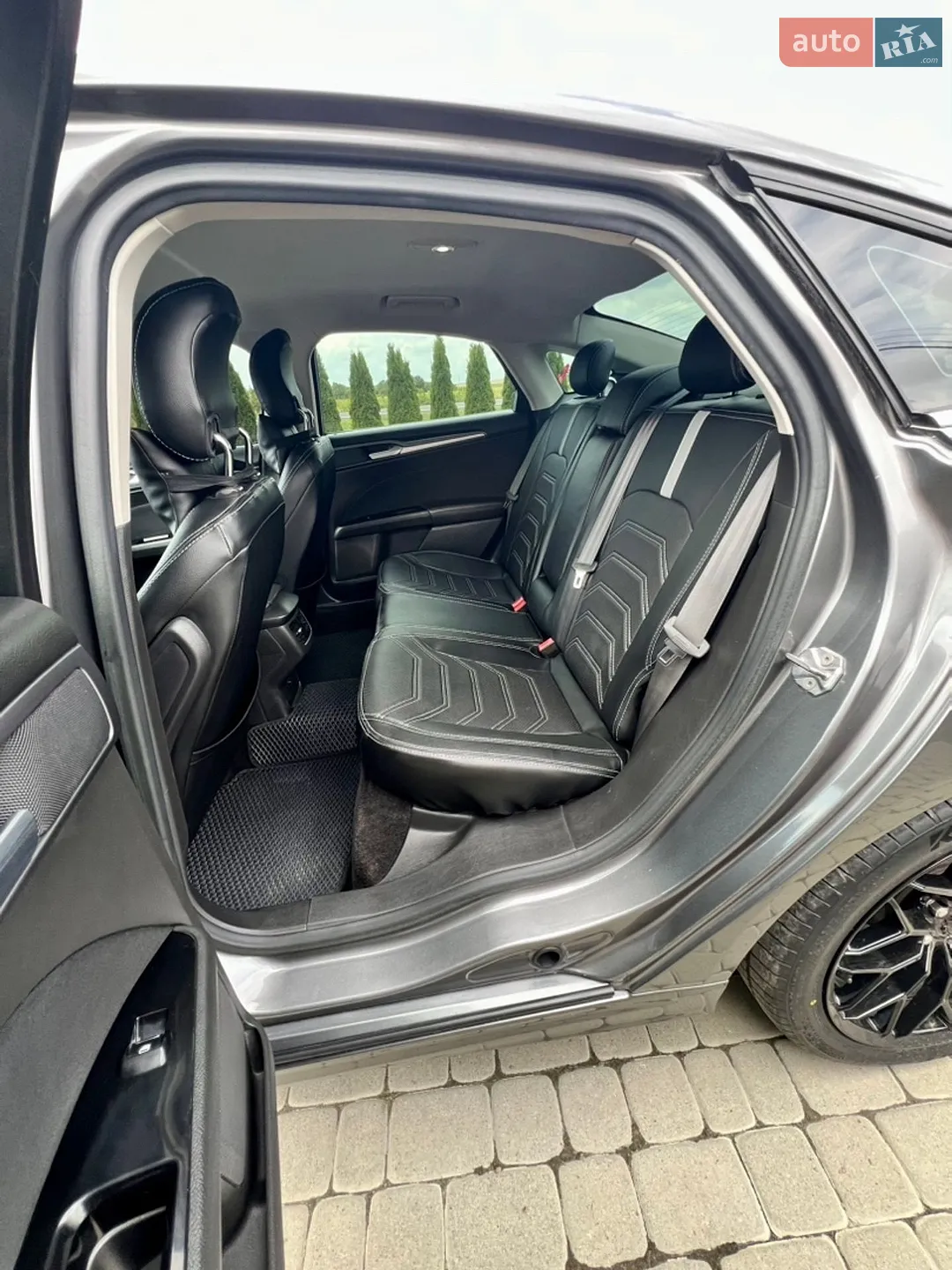 2013 Ford Fusion - мініатюра 19