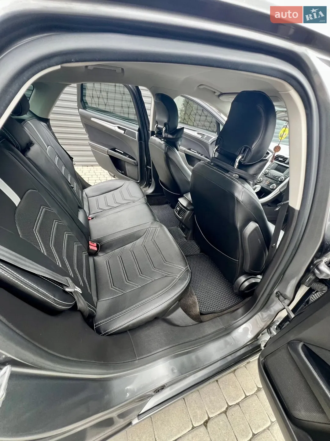 2013 Ford Fusion - мініатюра 25