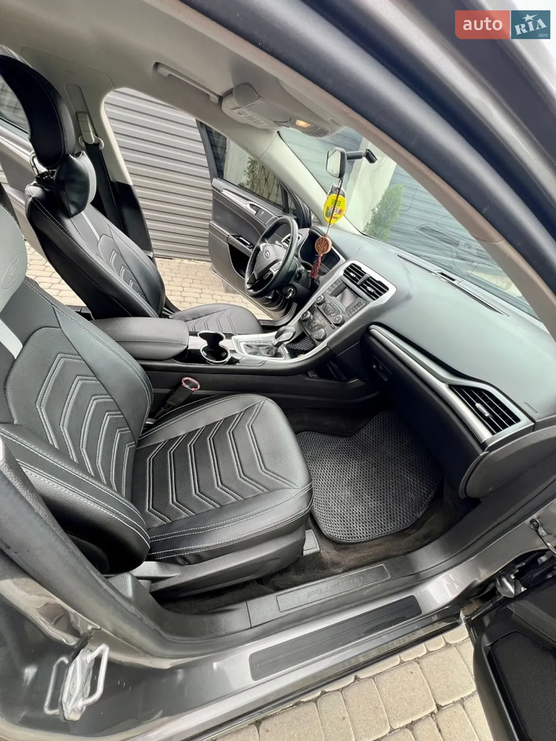 2013 Ford Fusion - мініатюра 26