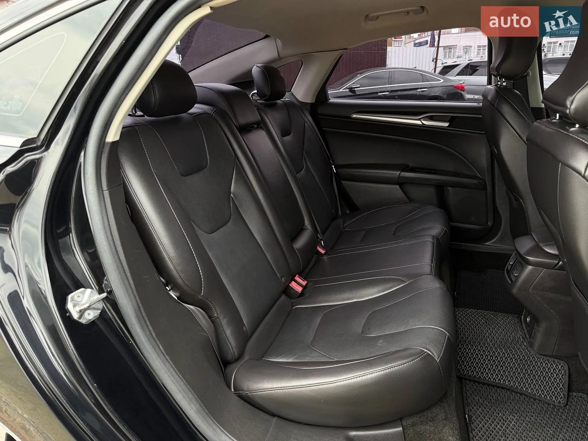 2016 Ford Fusion - мініатюра 11