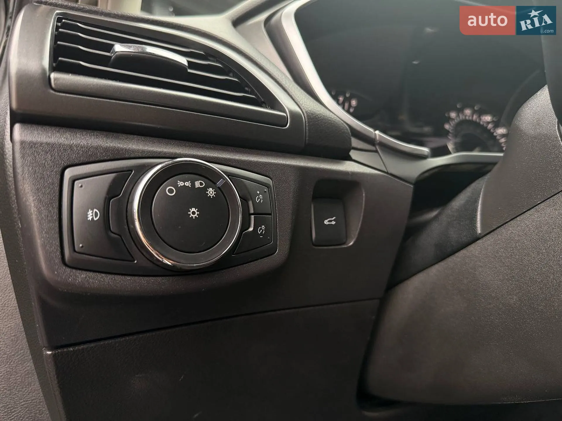 2016 Ford Fusion - мініатюра 18