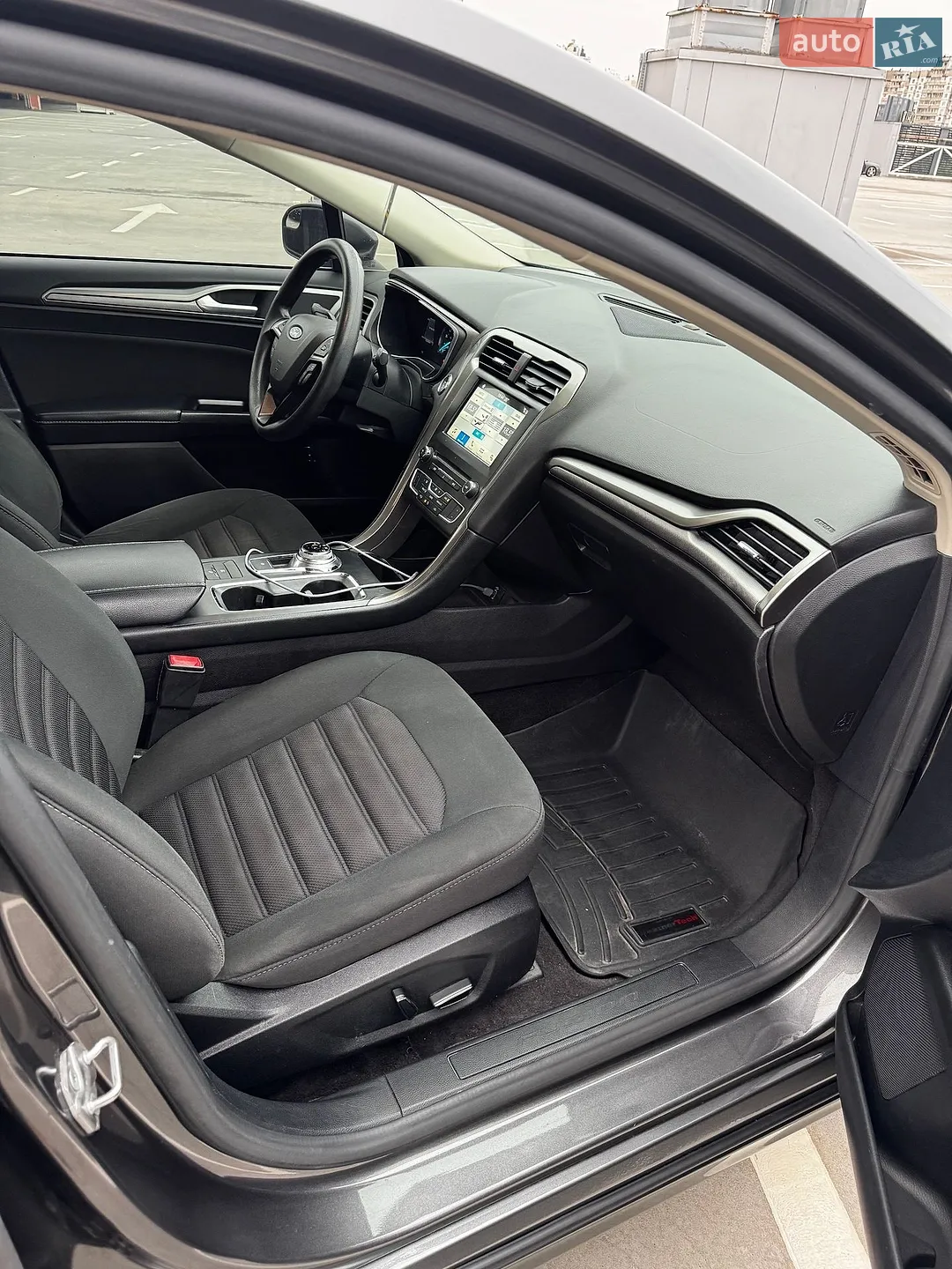 2016 Ford Fusion - мініатюра 27