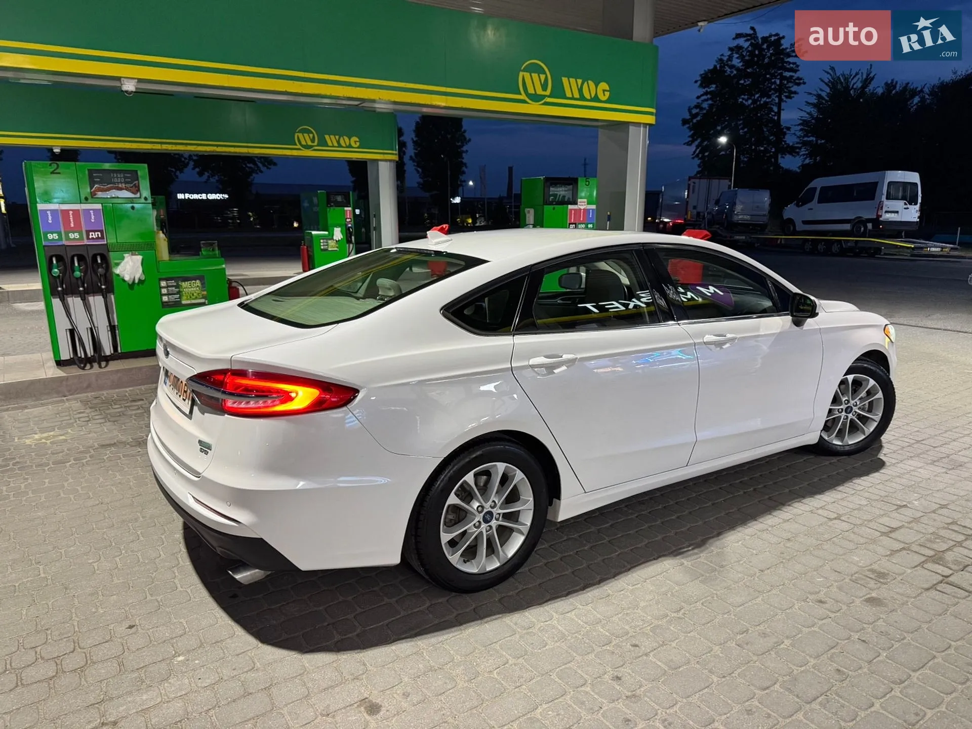 2020 Ford Fusion - мініатюра 11
