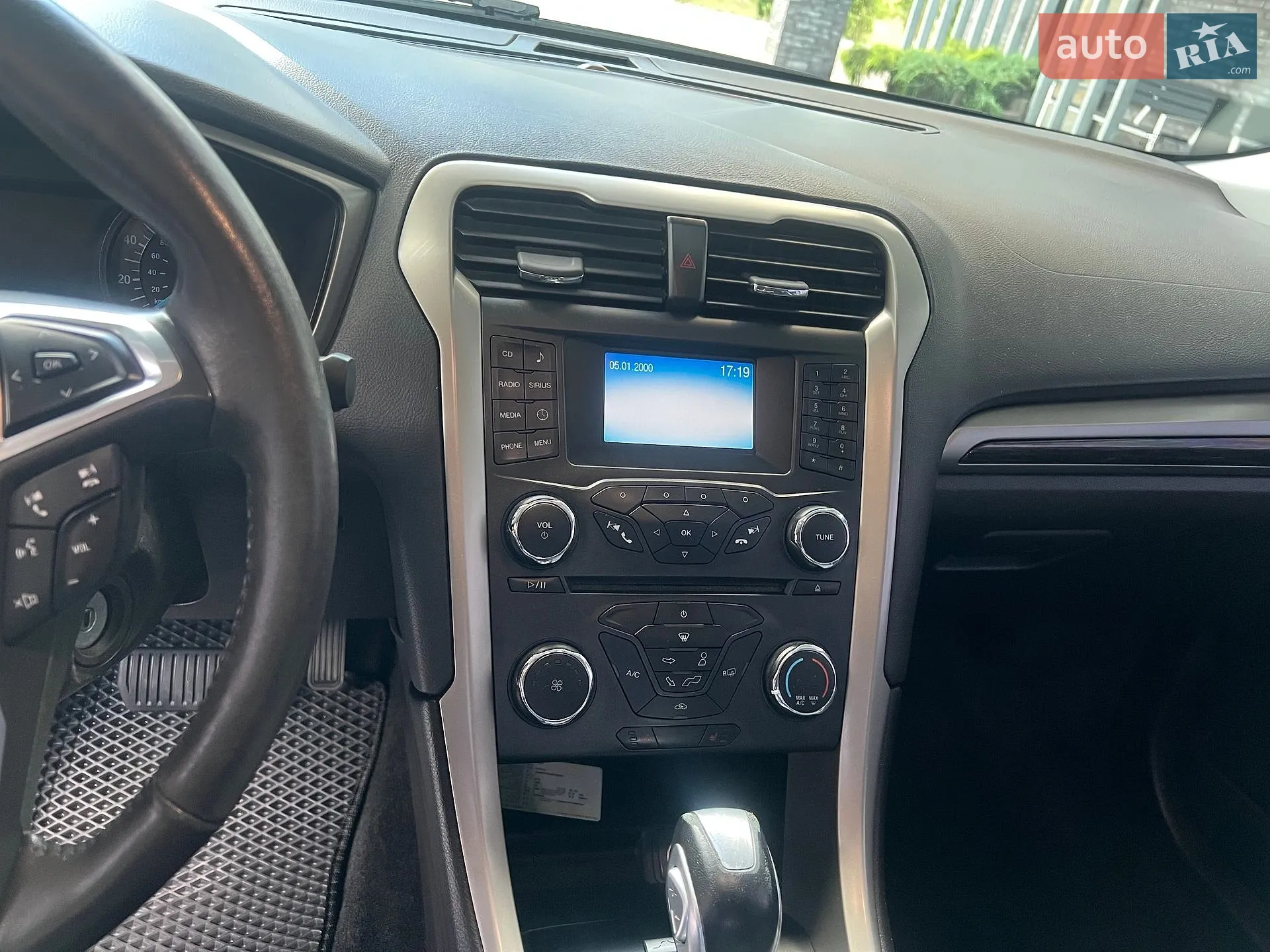 2015 Ford Fusion - мініатюра 18