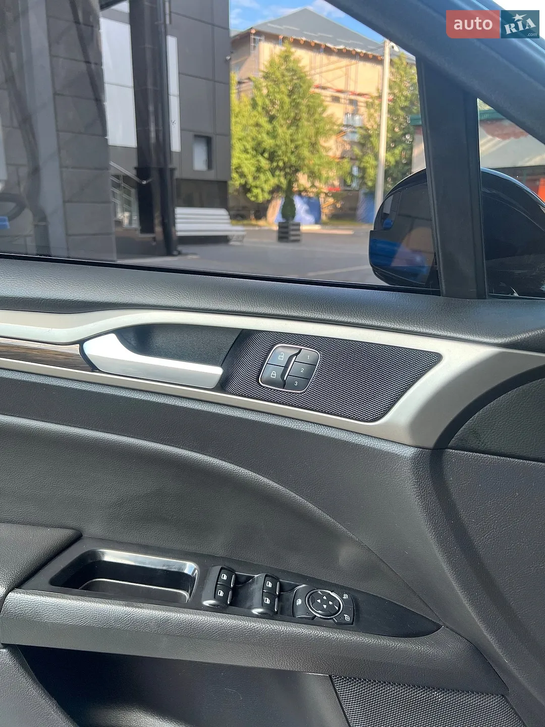 2015 Ford Fusion - мініатюра 27