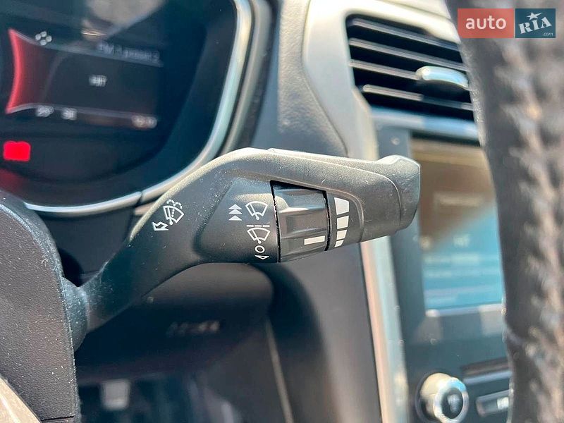 Седан Ford Fusion 2015 в Львові