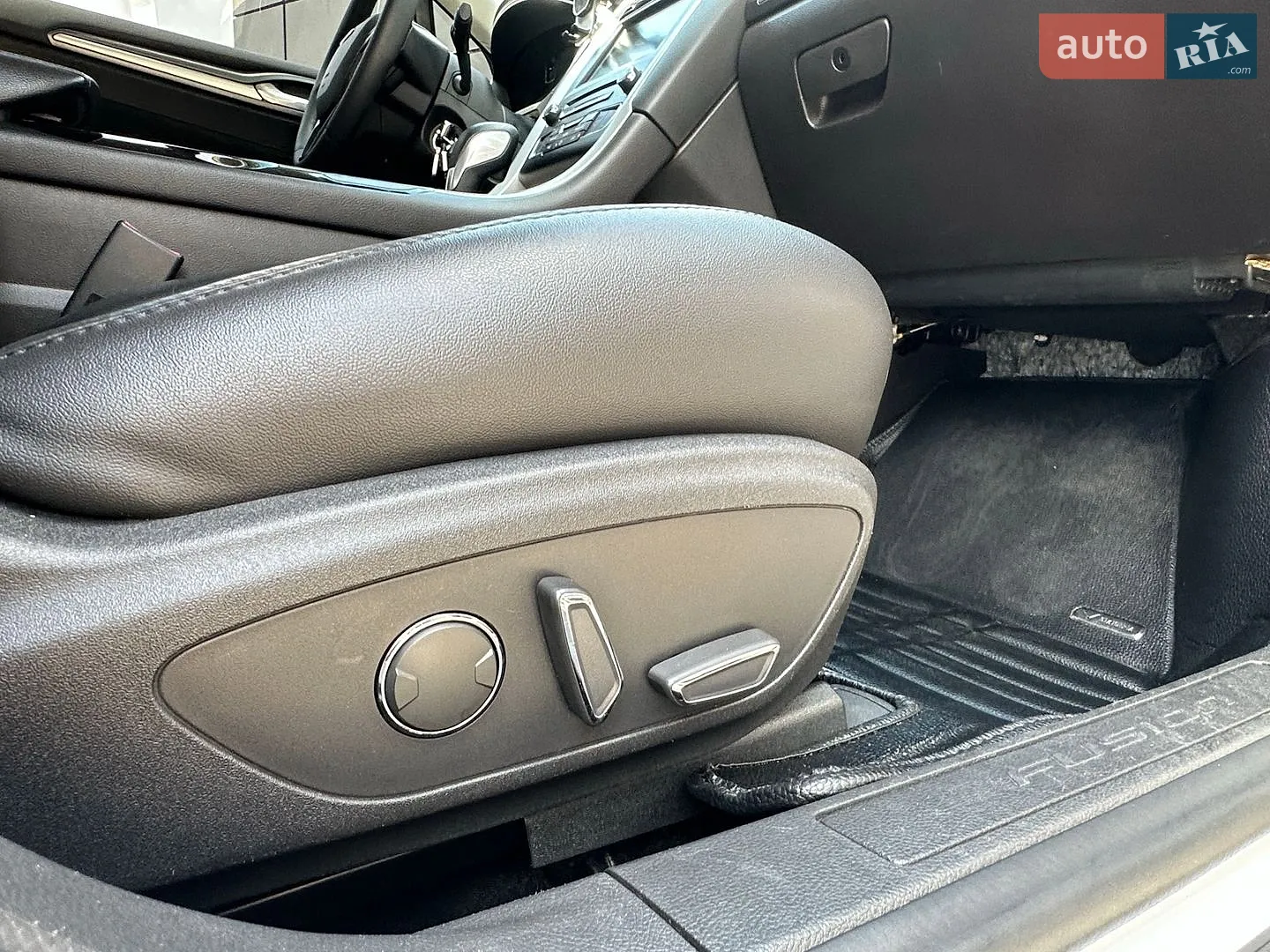 2016 Ford Fusion - мініатюра 20