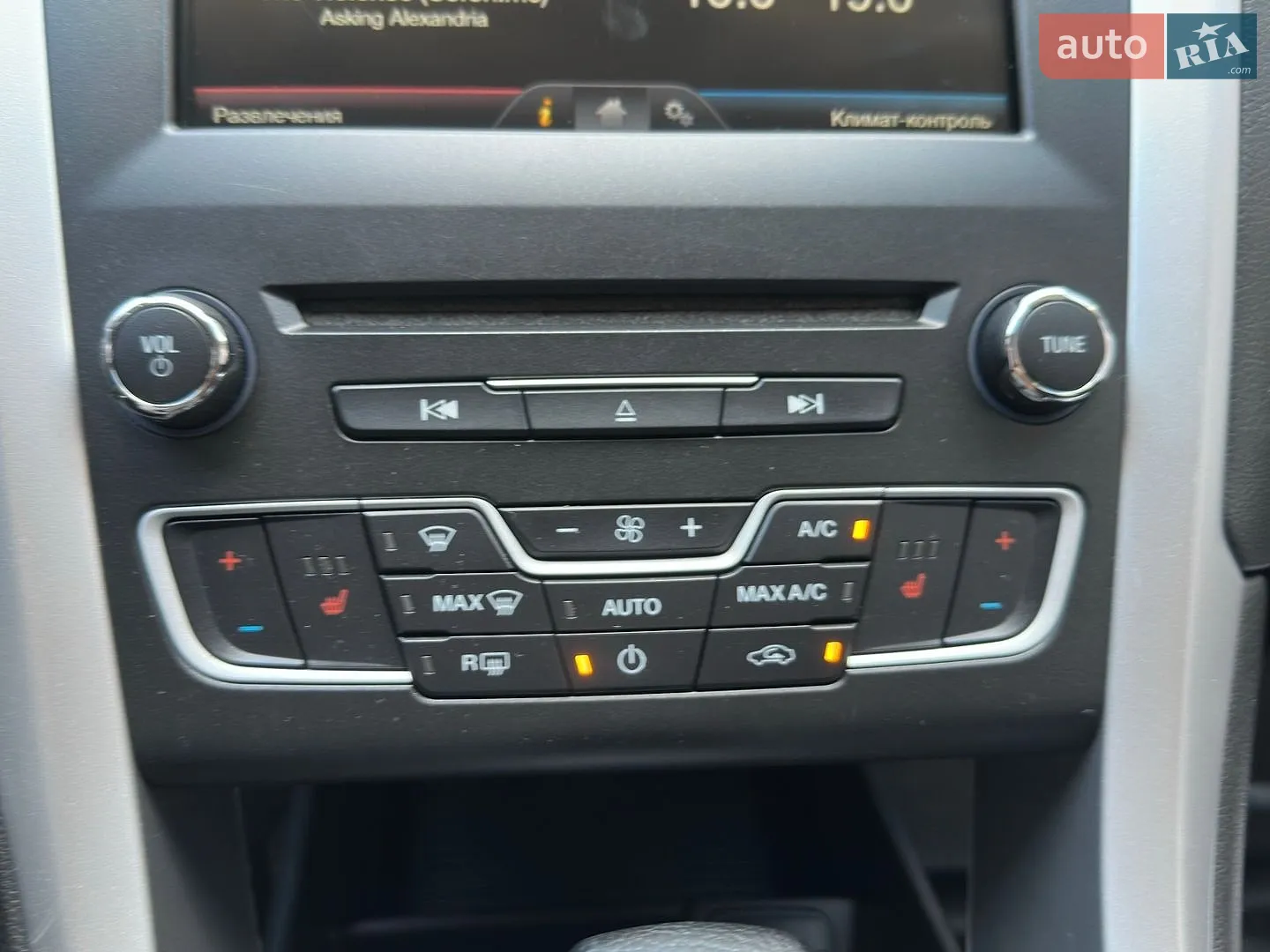 2016 Ford Fusion - мініатюра 21