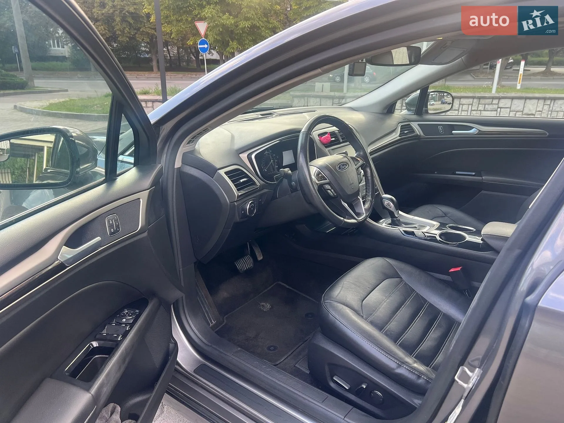 2013 Ford Fusion - мініатюра 11