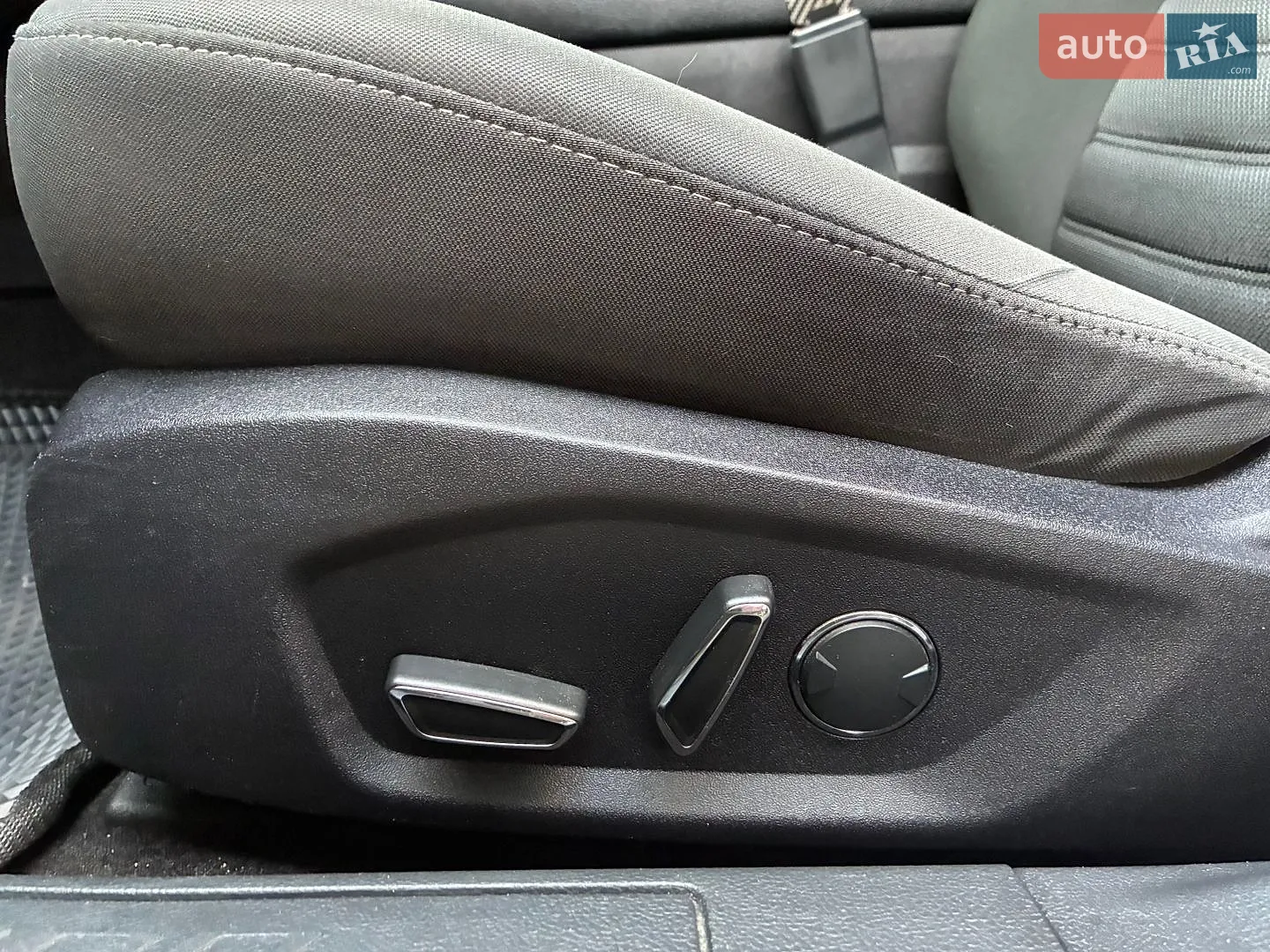 2016 Ford Fusion - мініатюра 18
