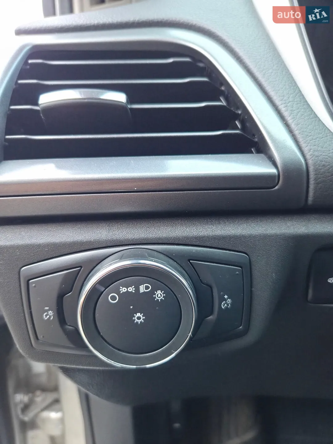 2014 Ford Fusion - мініатюра 21