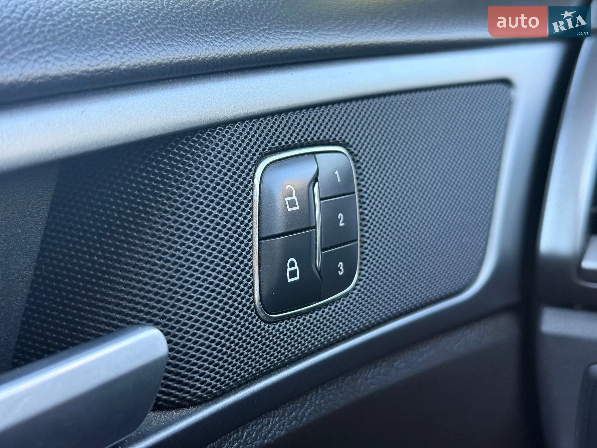 2013 Ford Fusion - мініатюра 23