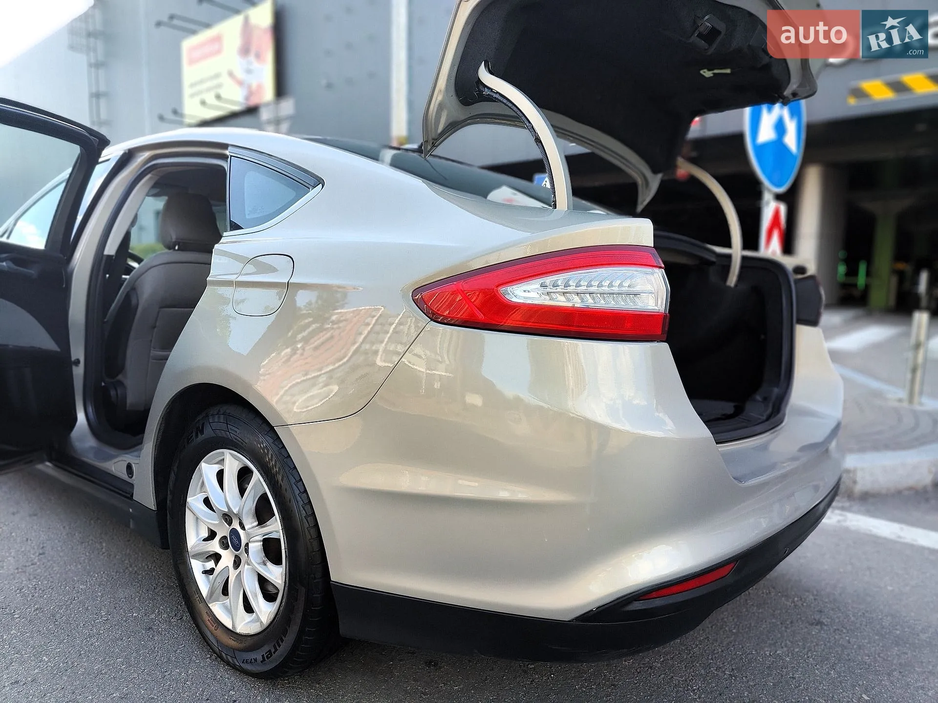 2014 Ford Fusion - мініатюра 15