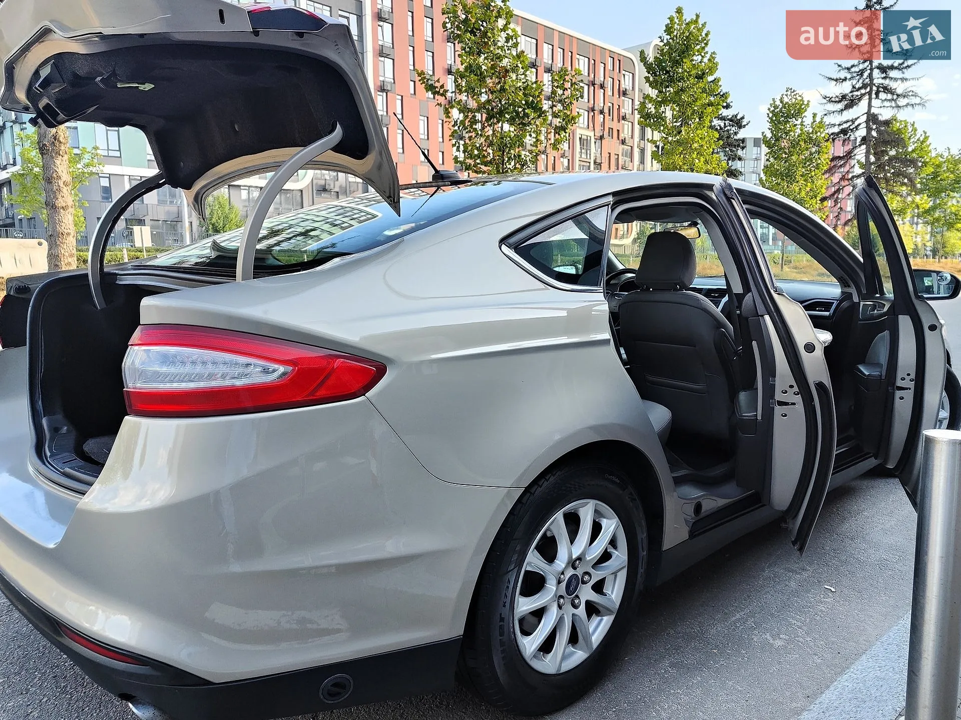 2014 Ford Fusion - мініатюра 23