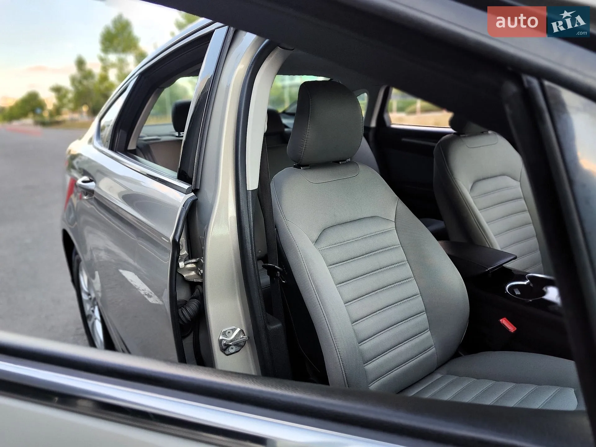 2014 Ford Fusion - мініатюра 31
