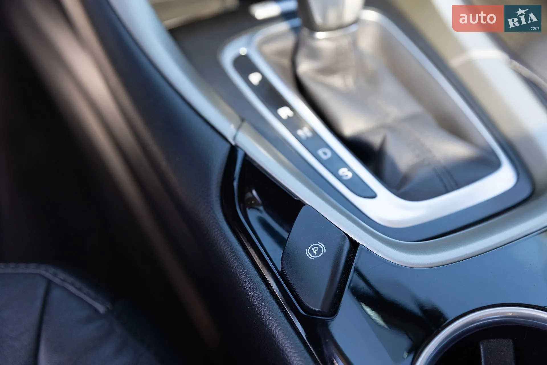 2016 Ford Fusion - мініатюра 24