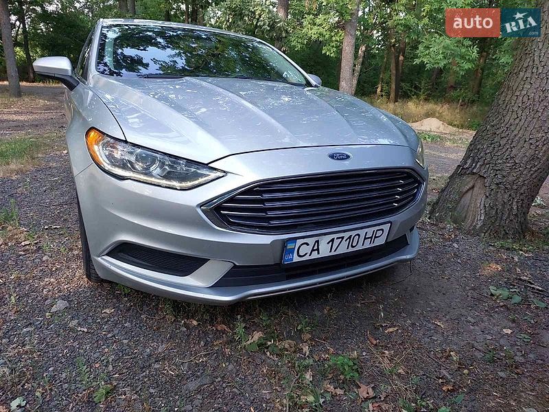 Седан Ford Fusion 2017 в Умани