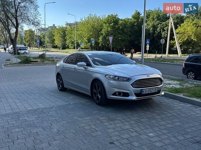 Седан Ford Fusion 2015 в Ивано-Франковске