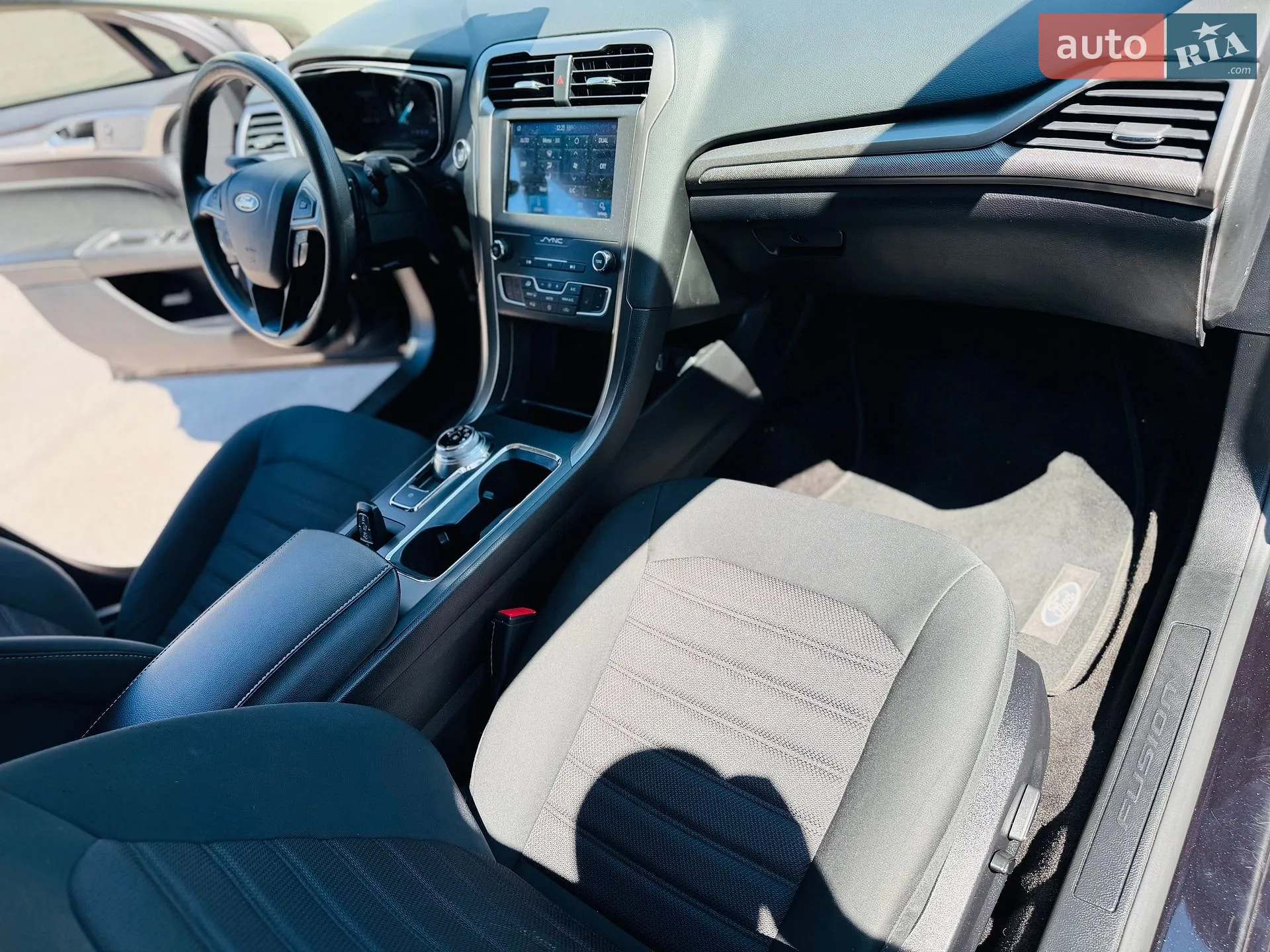 2020 Ford Fusion - мініатюра 26