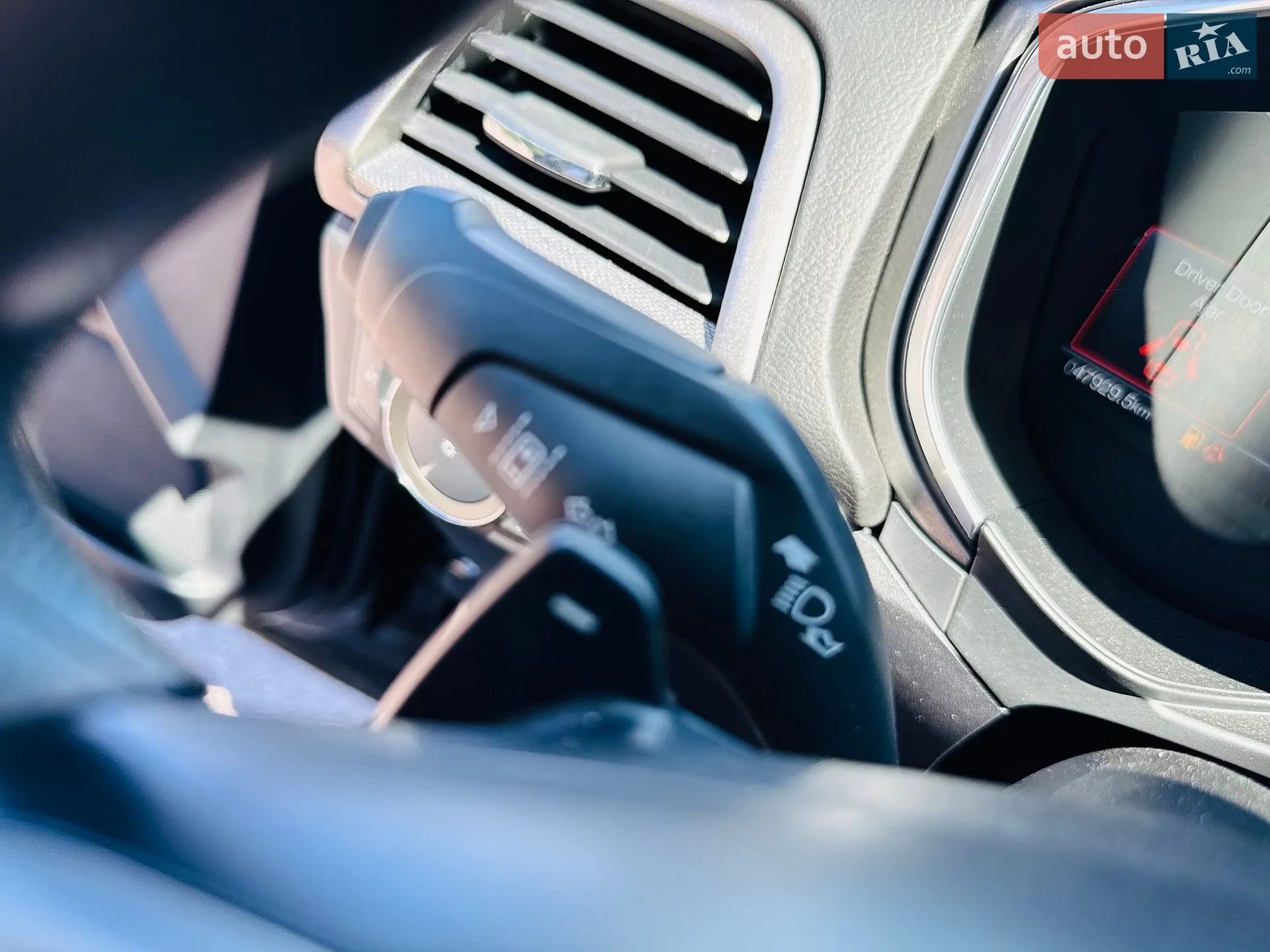 2020 Ford Fusion - мініатюра 41