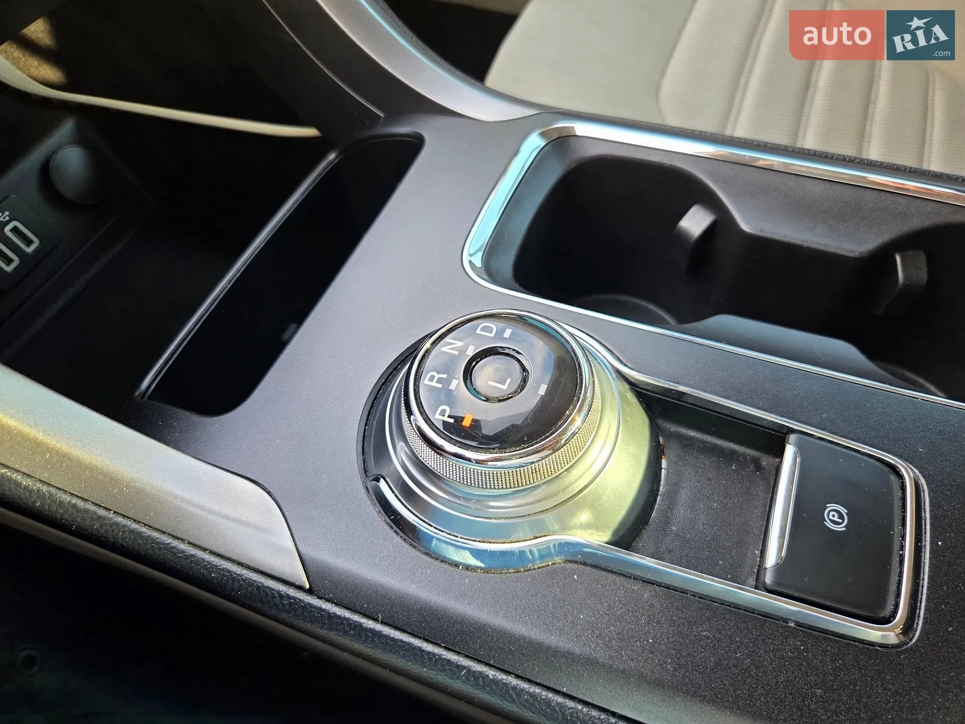 2019 Ford Fusion - мініатюра 27