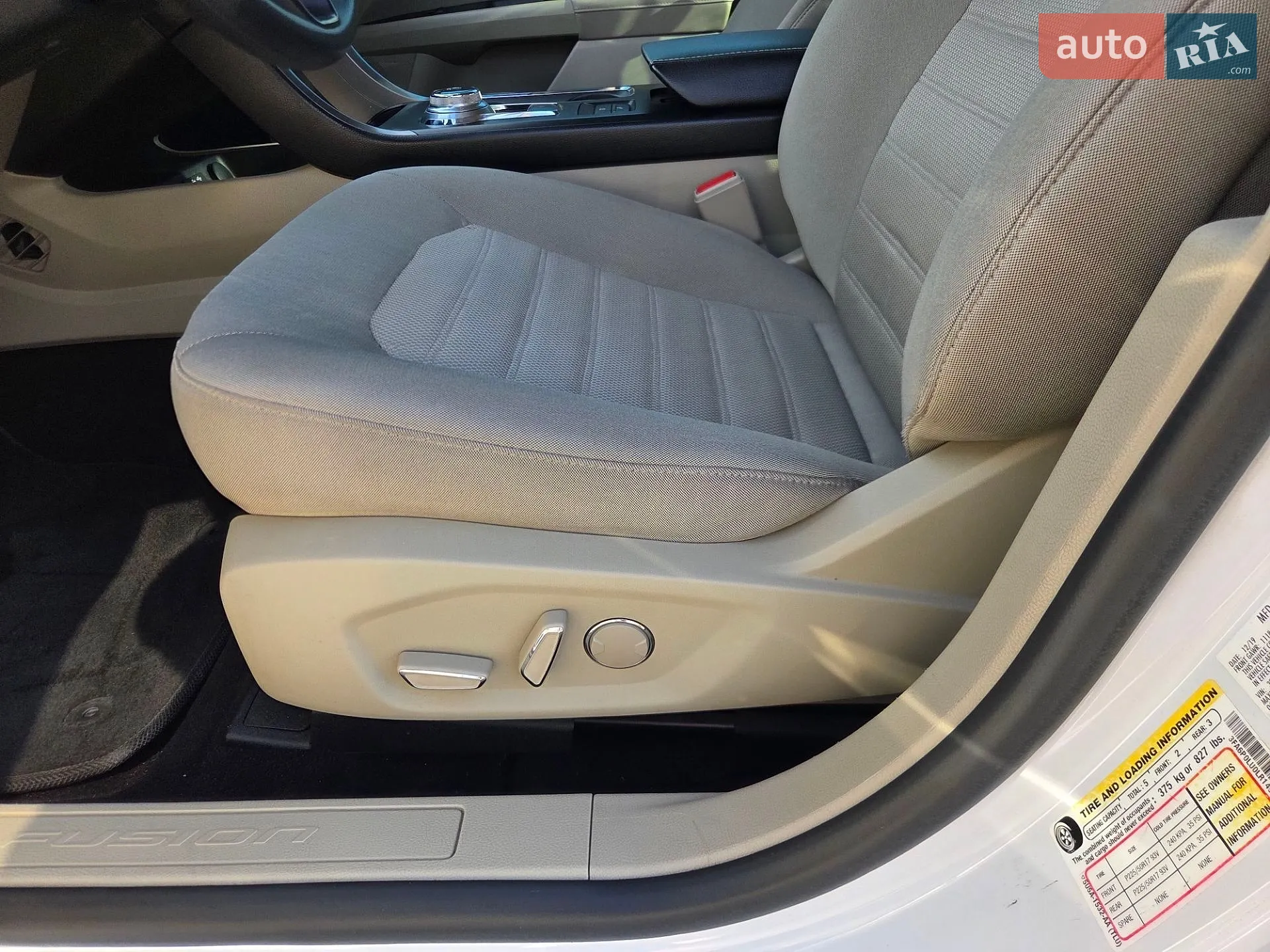 2019 Ford Fusion - мініатюра 31