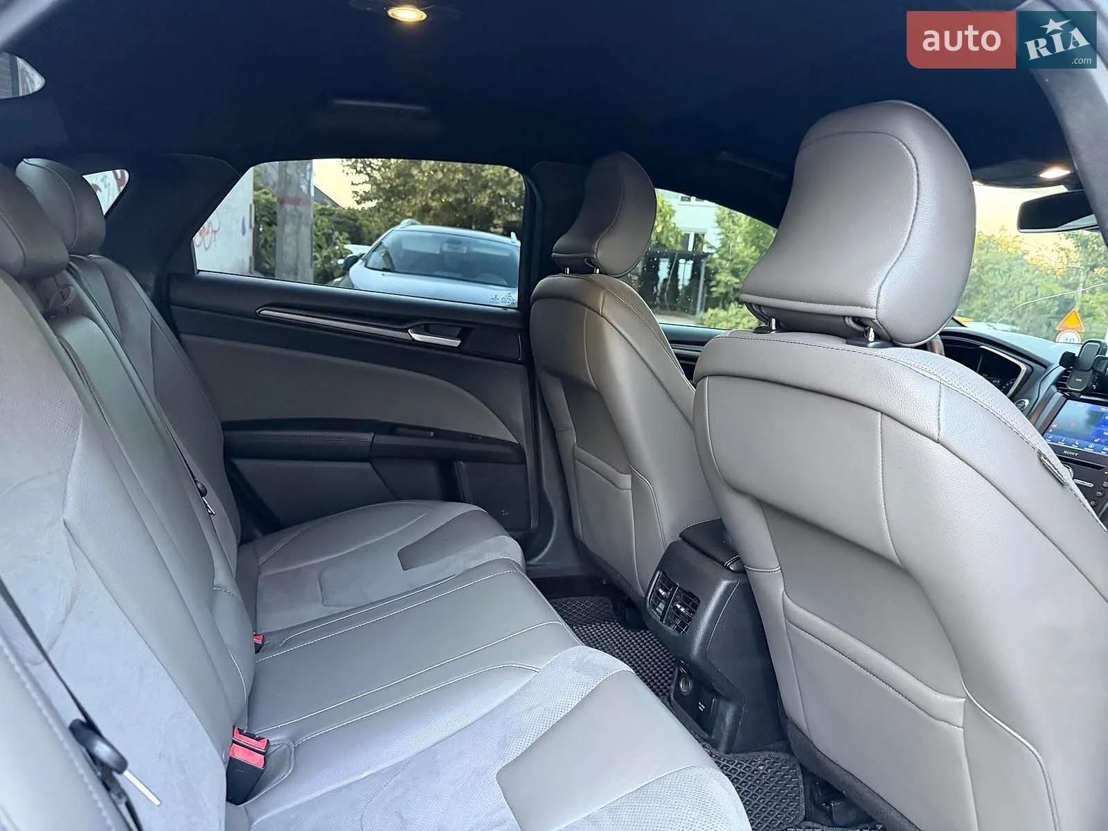 2016 Ford Fusion - мініатюра 26