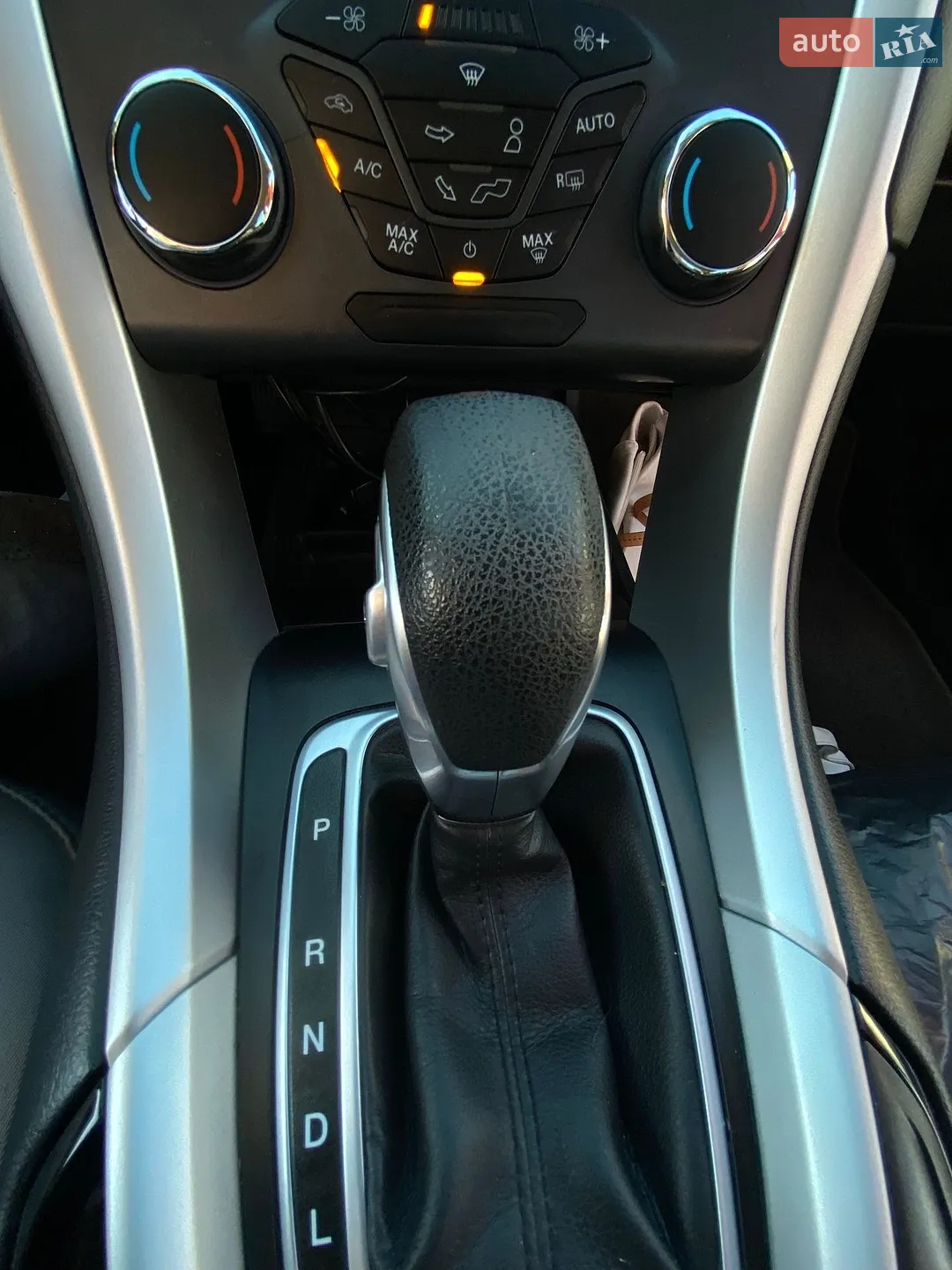 2014 Ford Fusion - мініатюра 23