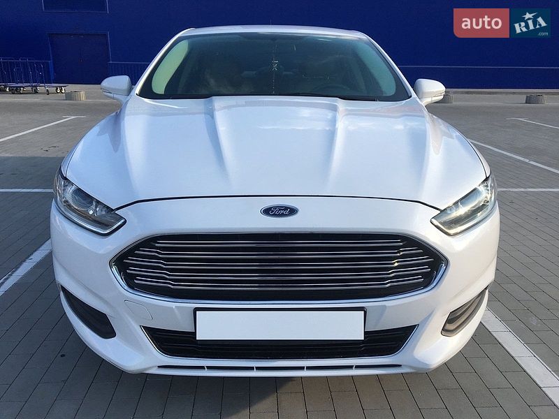Седан Ford Fusion 2013 в Одесі