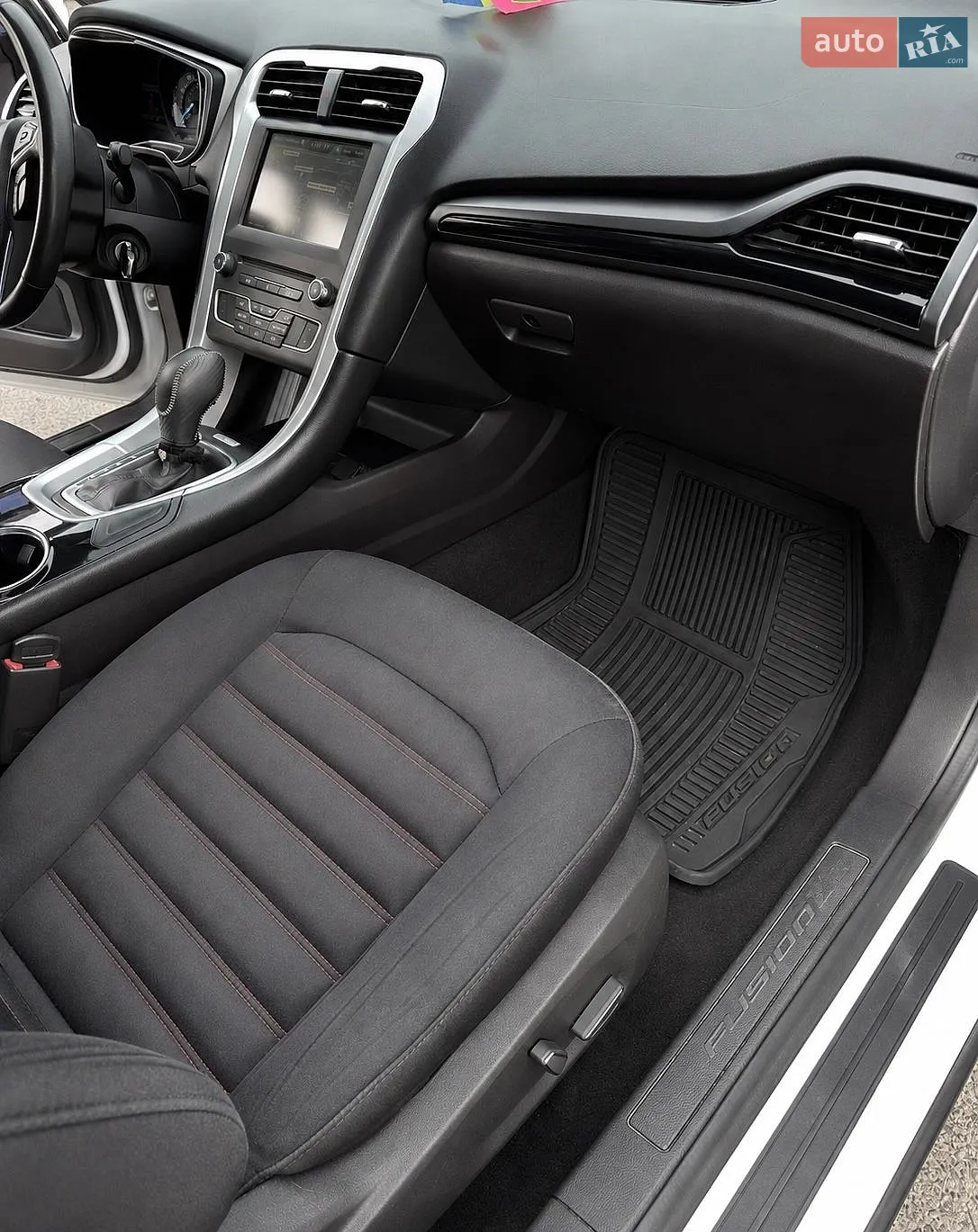 2016 Ford Fusion - мініатюра 17