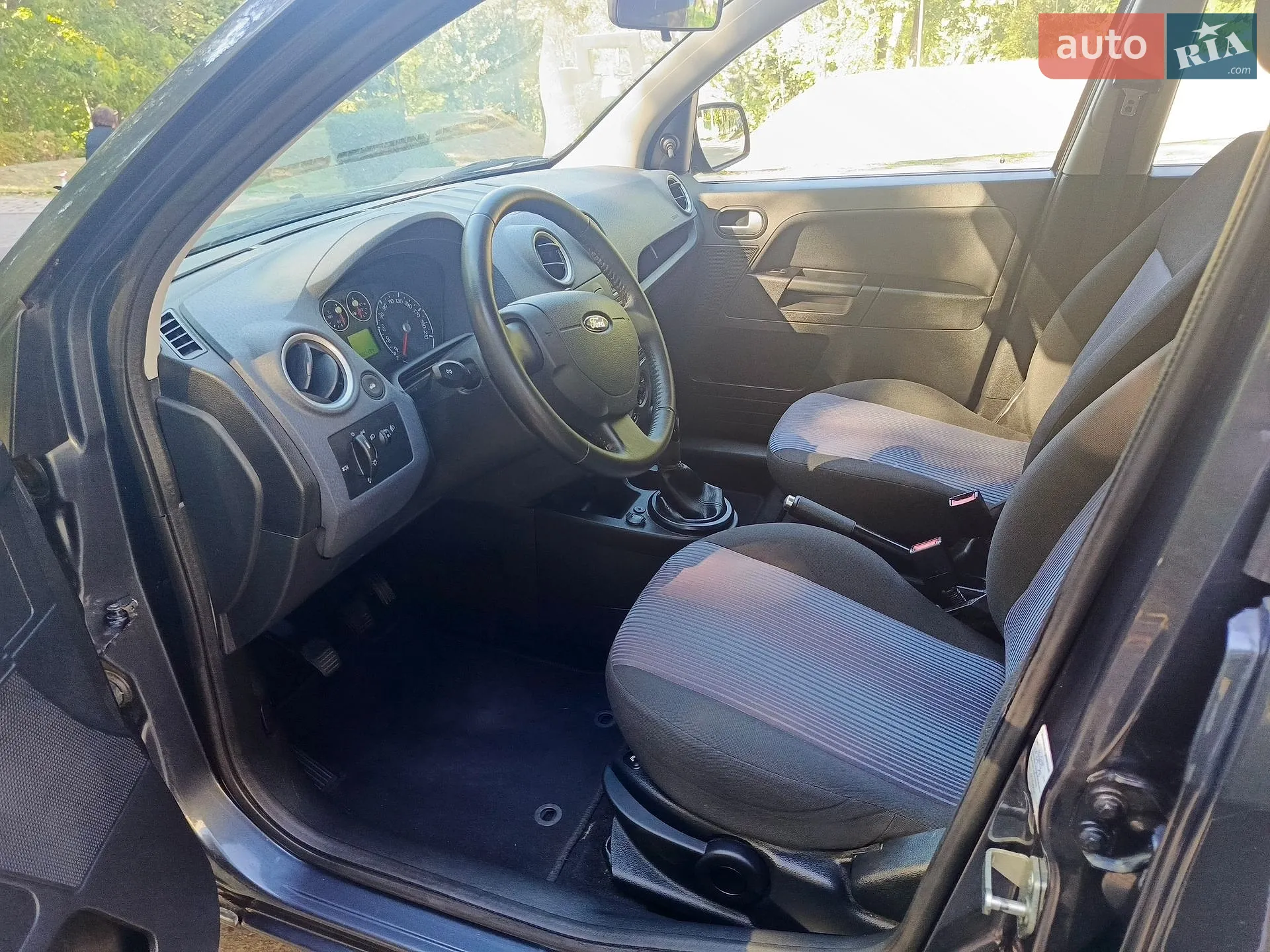 2010 Ford Fusion - мініатюра 32