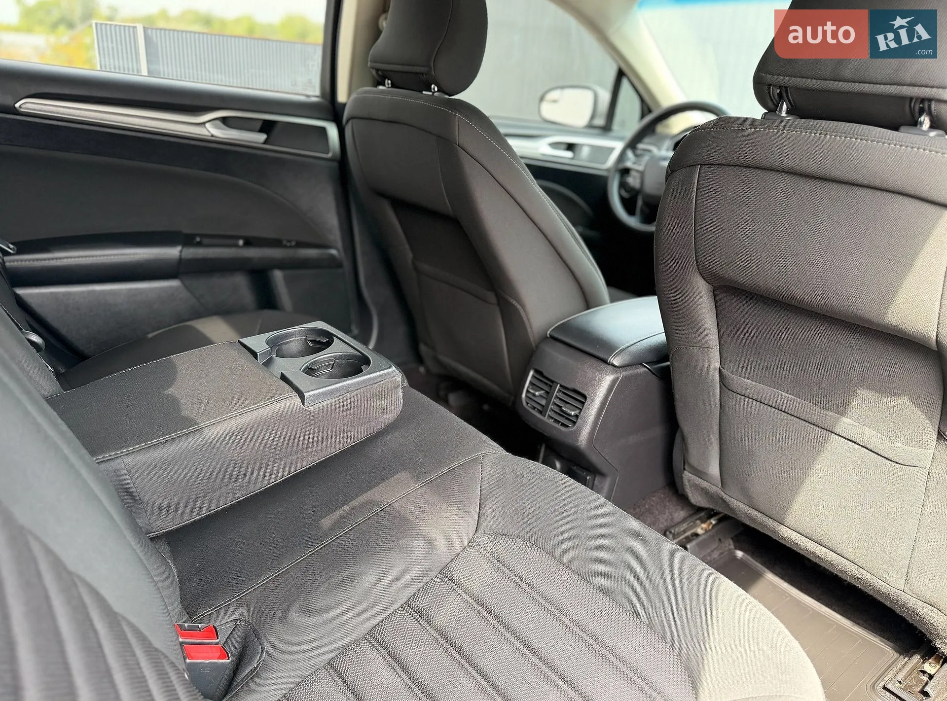 2017 Ford Fusion - мініатюра 34