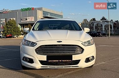 Седан Ford Fusion 2015 в Киеве