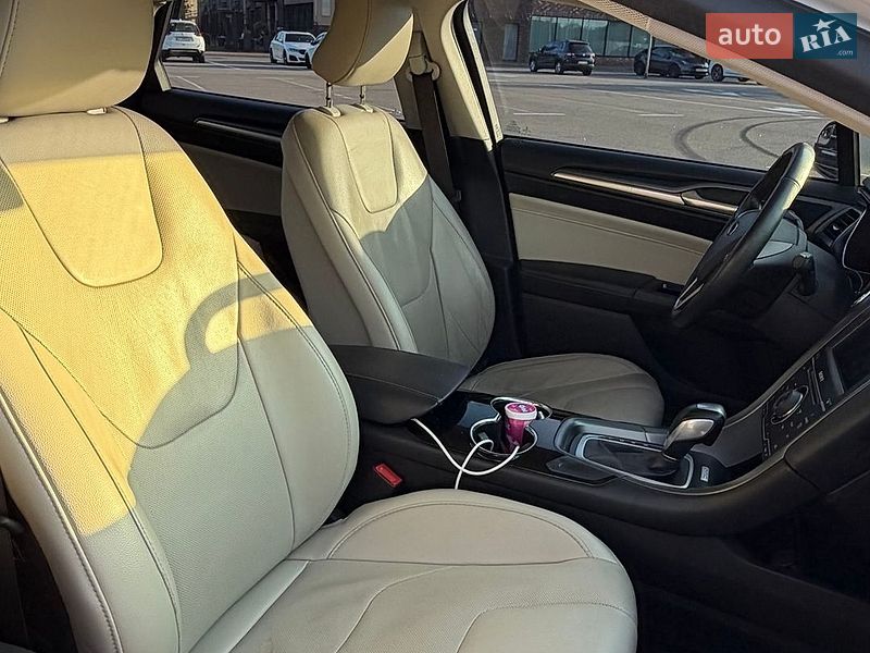 Седан Ford Fusion 2015 в Киеве